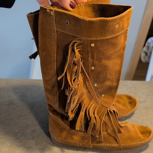 Minnetonka Brown Fringe Lace Up Boots - Picture 8 of 8